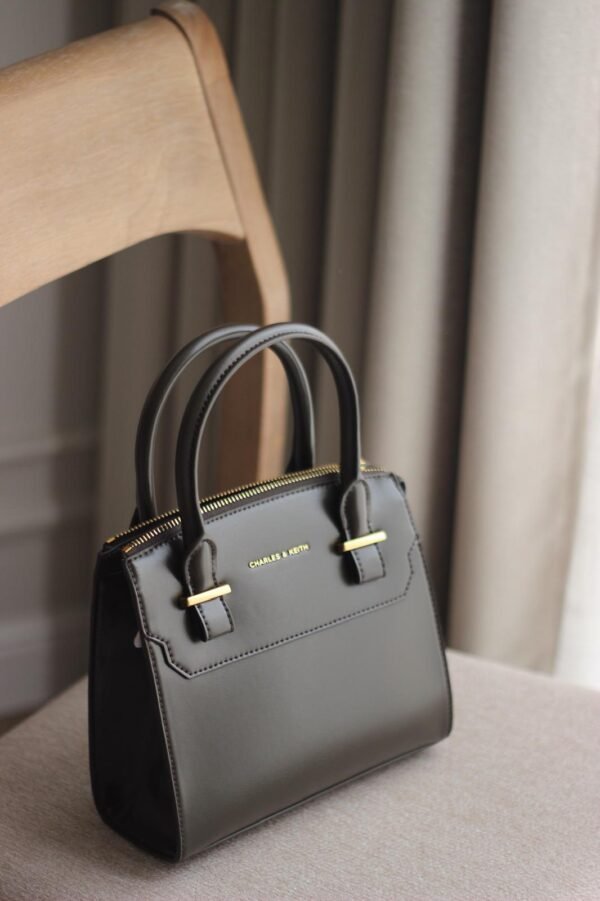 CHARLES AND KEITH - Temmie Structured Tote Bag - Dark Moss