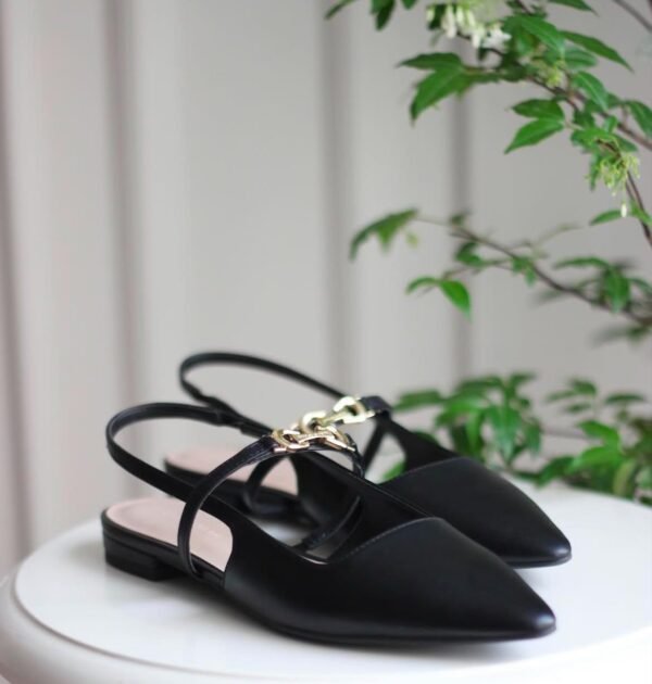 Charles and Keith - Trifina Metallic-Accent Pointed-Toe Slingback Flats - Black