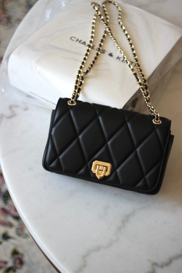 Arwen Diamond-Quilt Shoulder Bag - Black