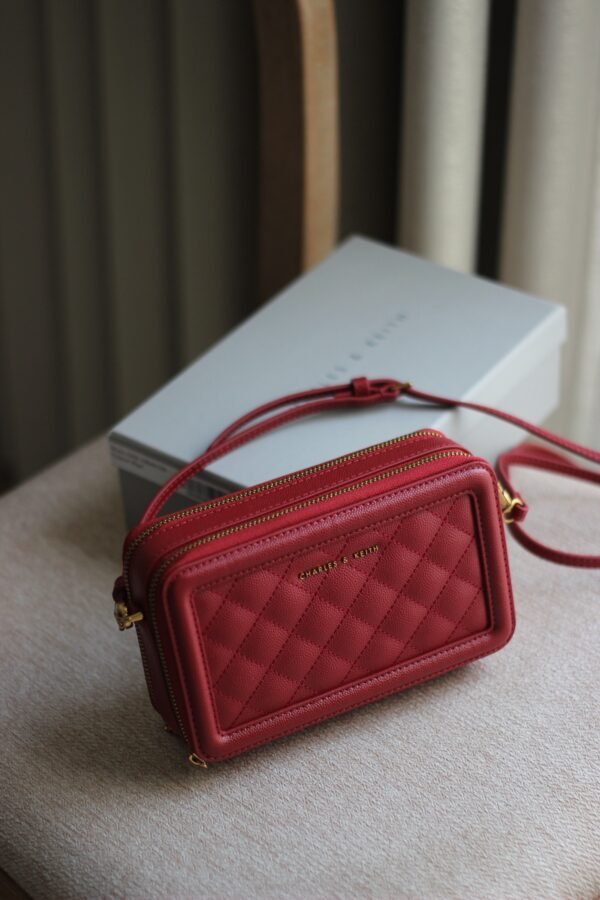 CHARLES & KEITH - Image 2