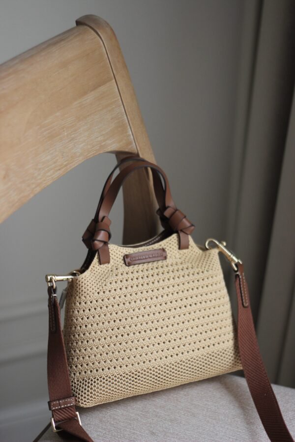 CHARLES & KEITH