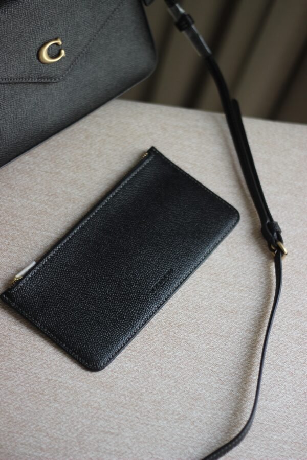 COACH CROSS BODY BAG - Image 4