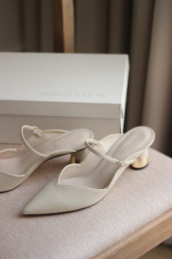 Charles & keith - heel beige - Image 2