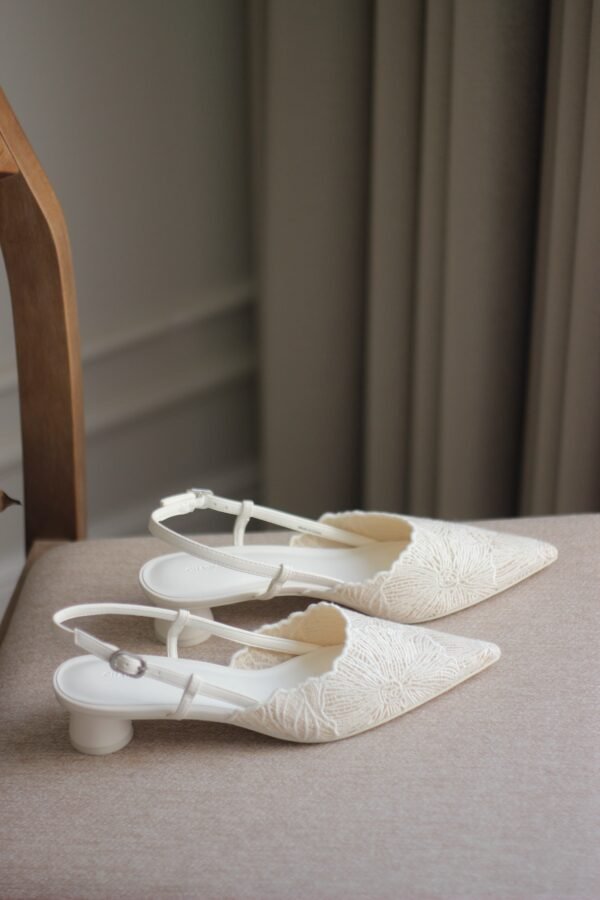 Charles & keith heel white - Image 2