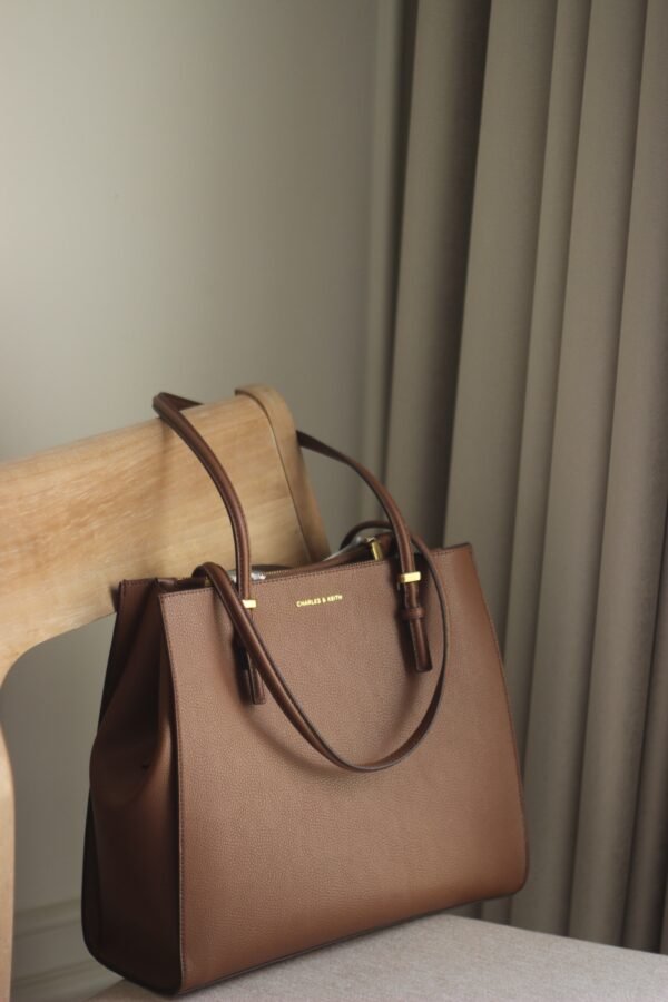 CHARLES&KEITH SANSA TOTE BAG - Image 2