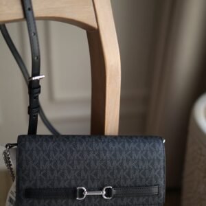 Michael kors crossbody bag
