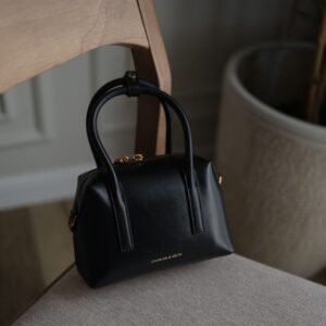 Deyna -charles&keith