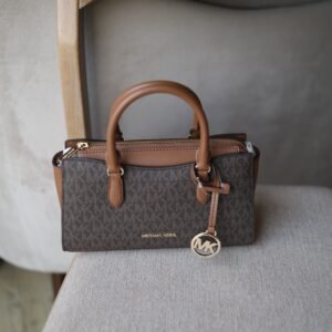 Michael kors arden small signature