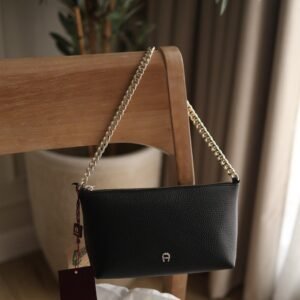 Aigner shoulder bag