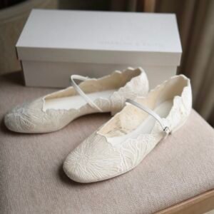 CHARLES&KEITH WHITE TEXTURE FLAT