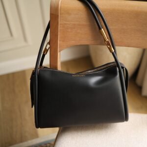 Lyla Tubular Slouchy Shoulder Bag - CHARLES&KEITH