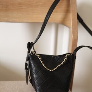 Duo Quilted chain bucket bag black