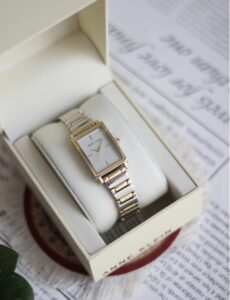 Anne klein